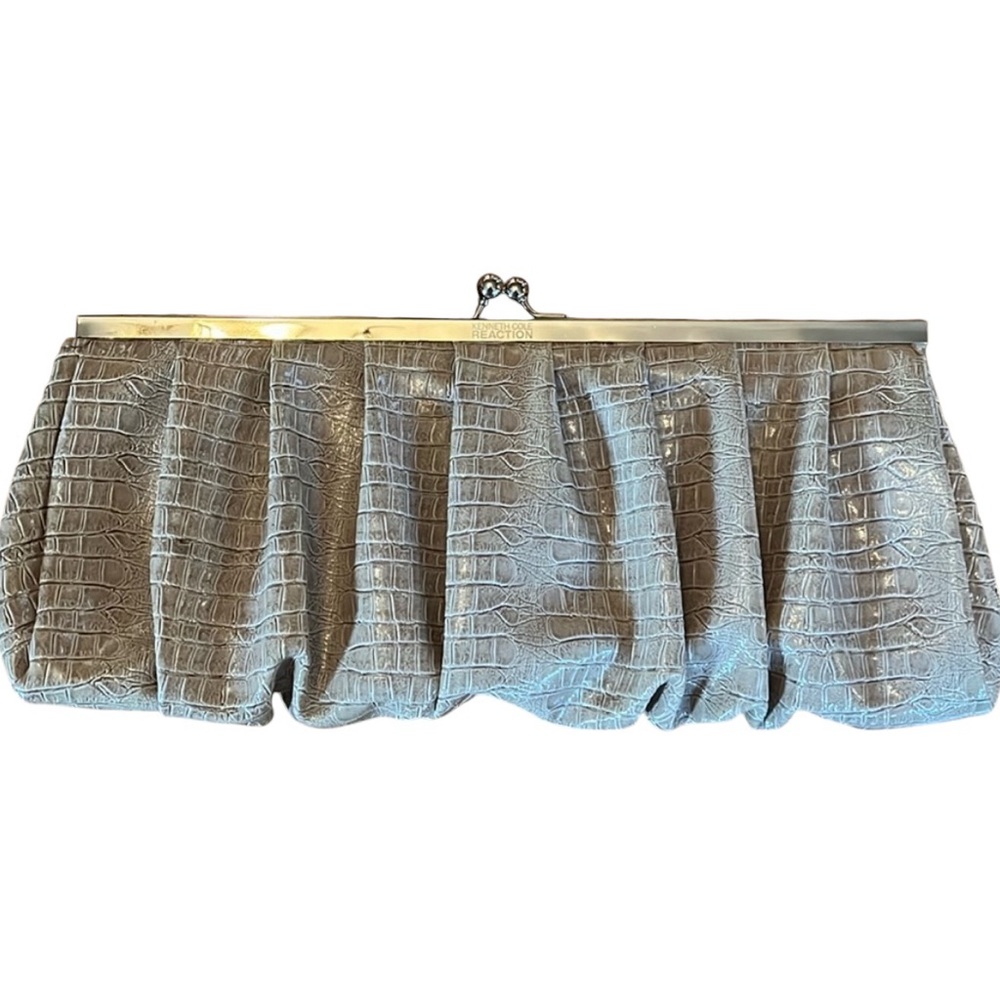 Kenneth Cole Reaction faux alligator skin clutch Beige shiny purse w/snap 5”x12”
